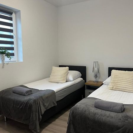 Hostel Adabet Kepno Eksteriør bilde